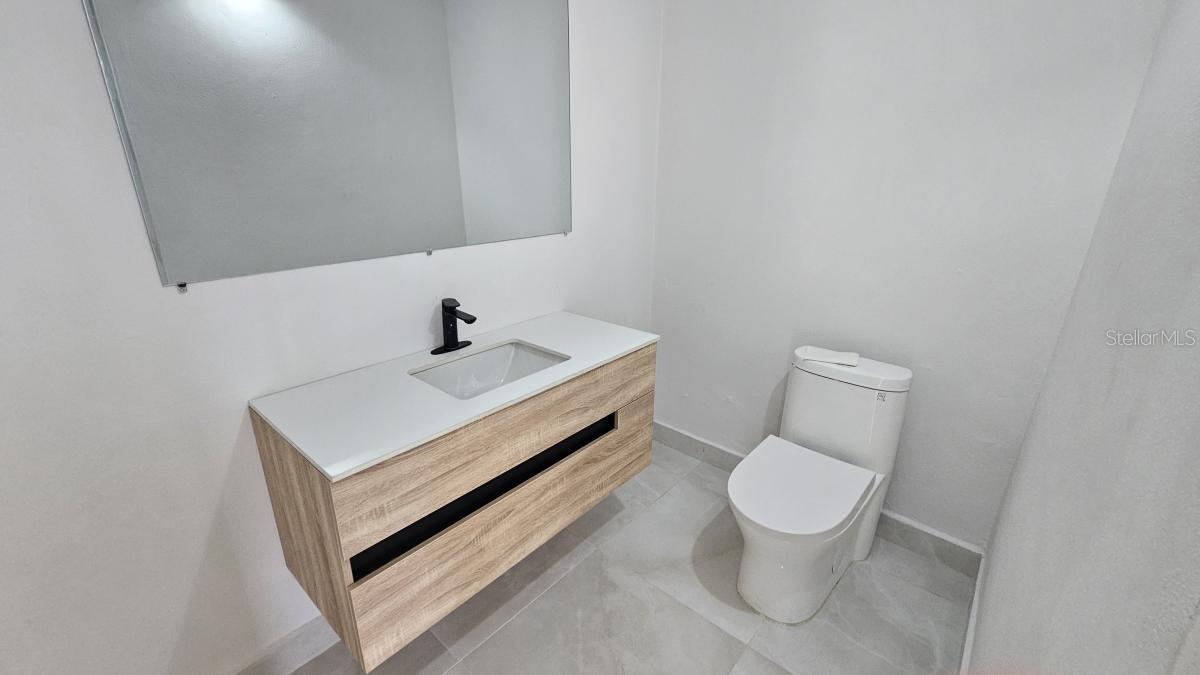 ST JUST - Commercial Lease