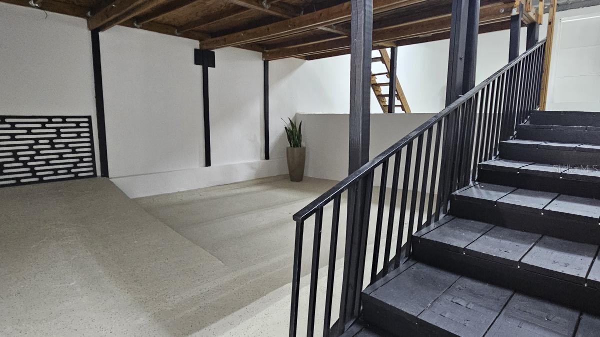 ST JUST - Commercial Lease