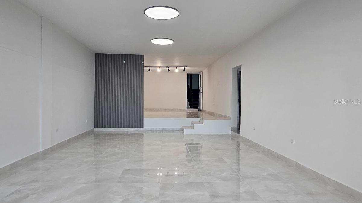 ST JUST - Commercial Lease