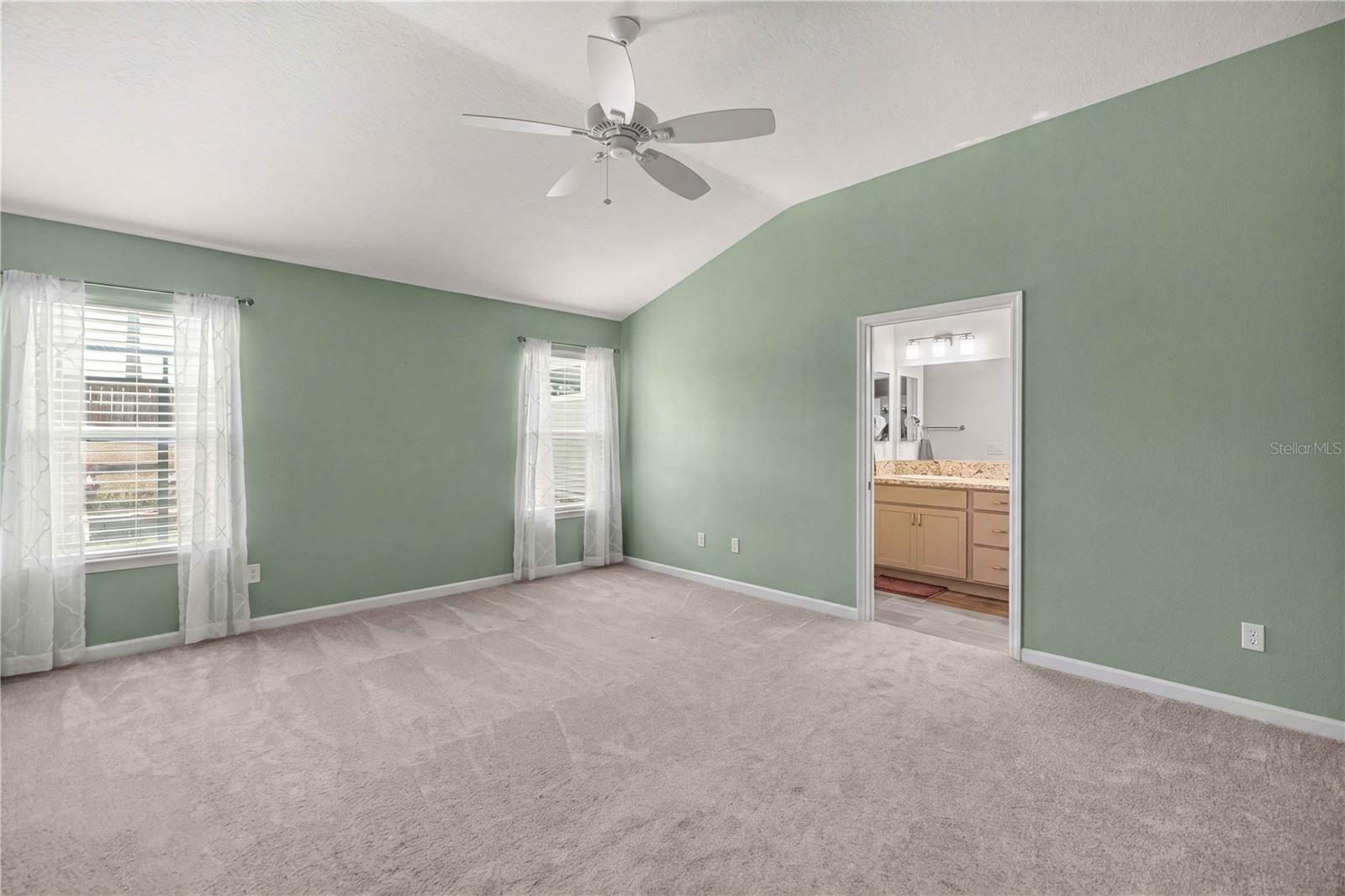 OXFORD OAKS PHASE 1 - Residential