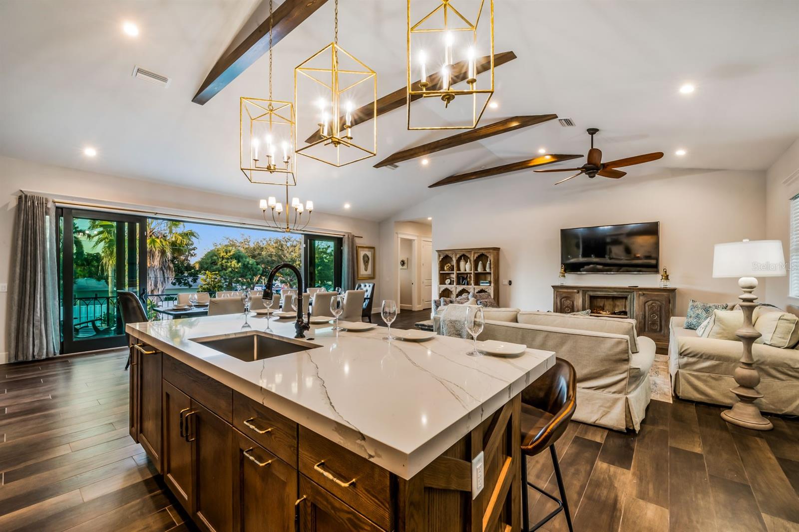 SAINT ARMANDS DIV JOHN RINGLING ESTATES - Residential
