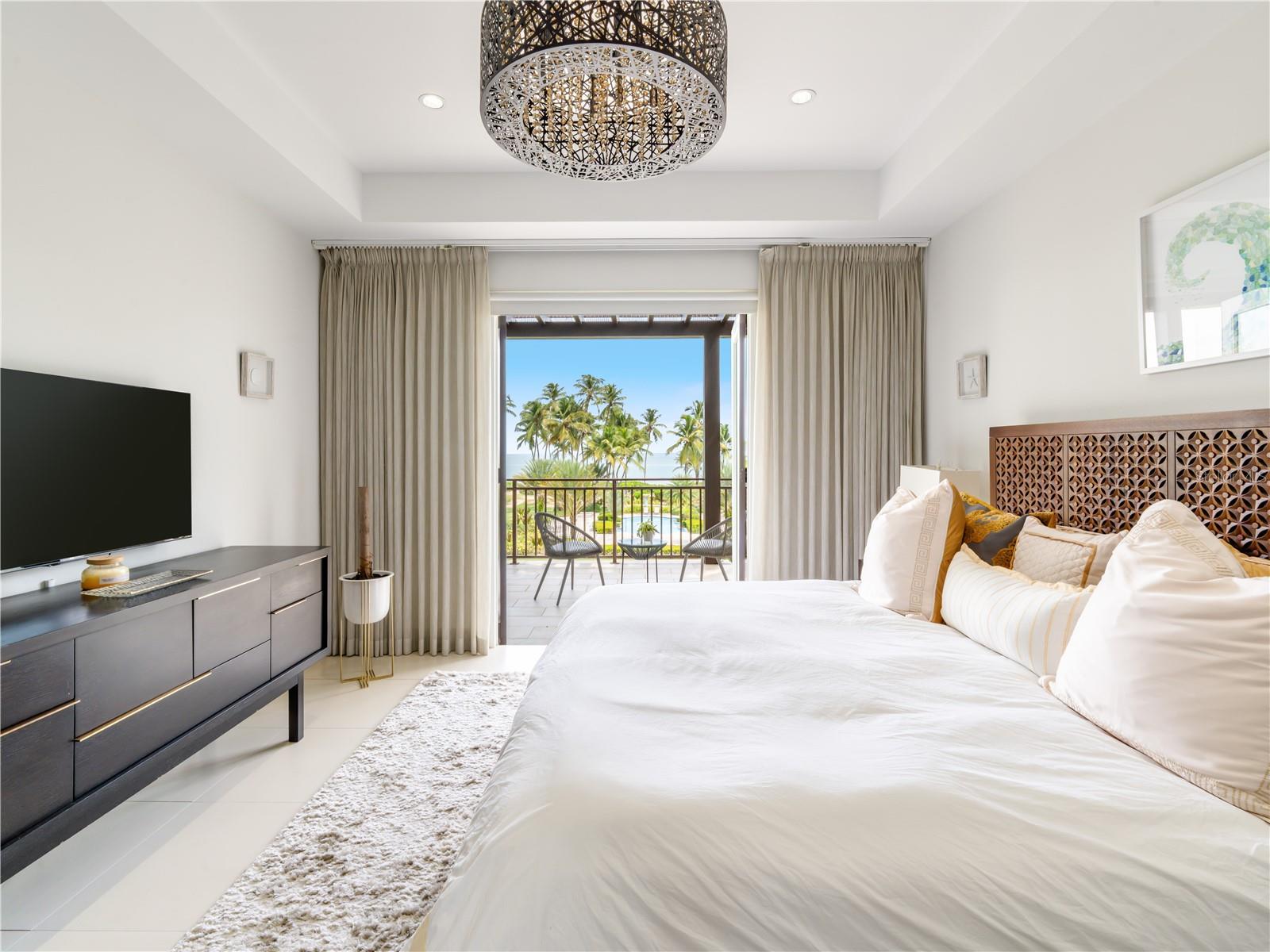 LAS VENTANAS CONDOMINIUM - Residential