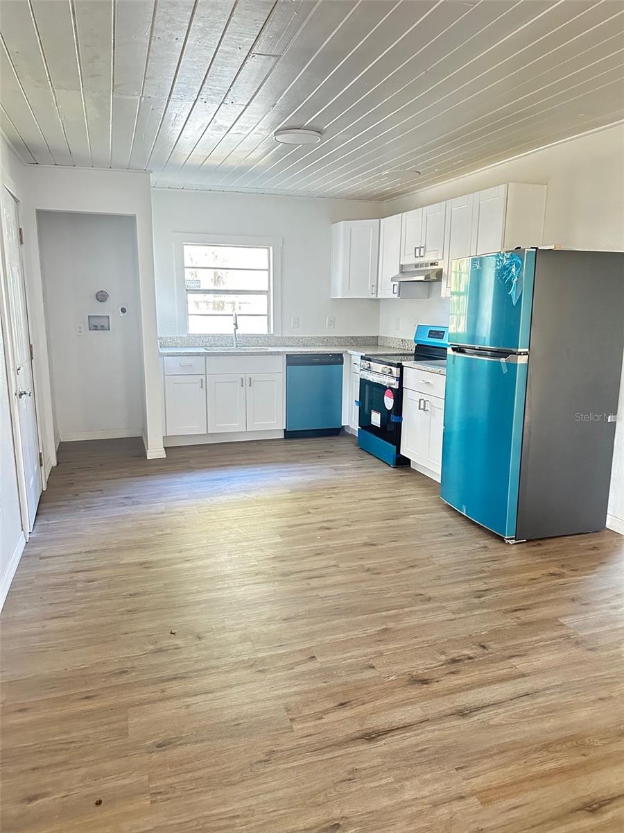 EDGEWOOD PARK SUB - Residential Income