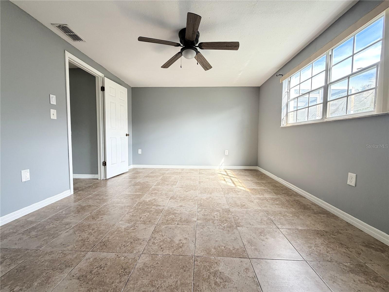 BEACON WOODS VILLAGE - Residential
