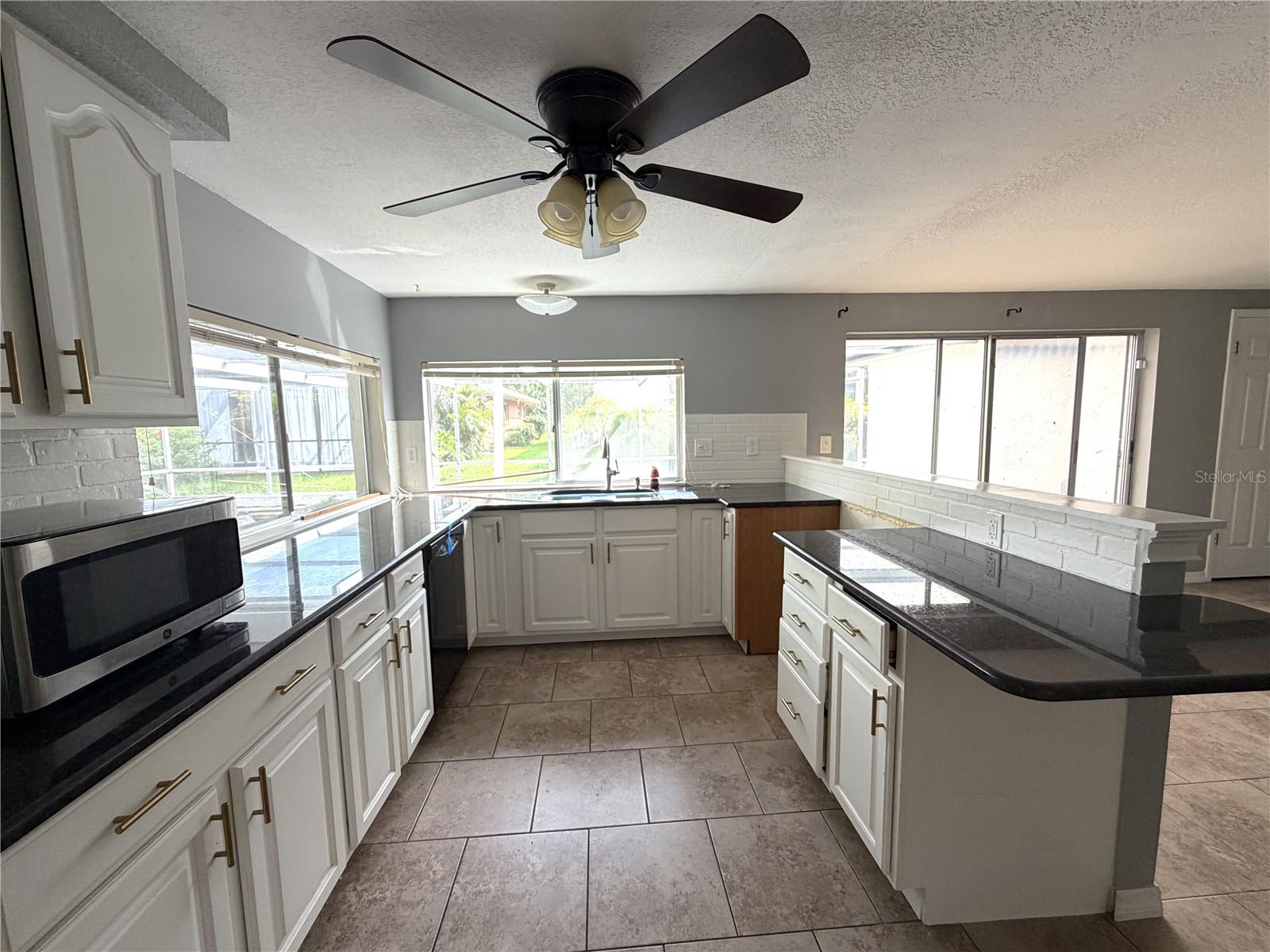 BEACON WOODS VILLAGE - Residential