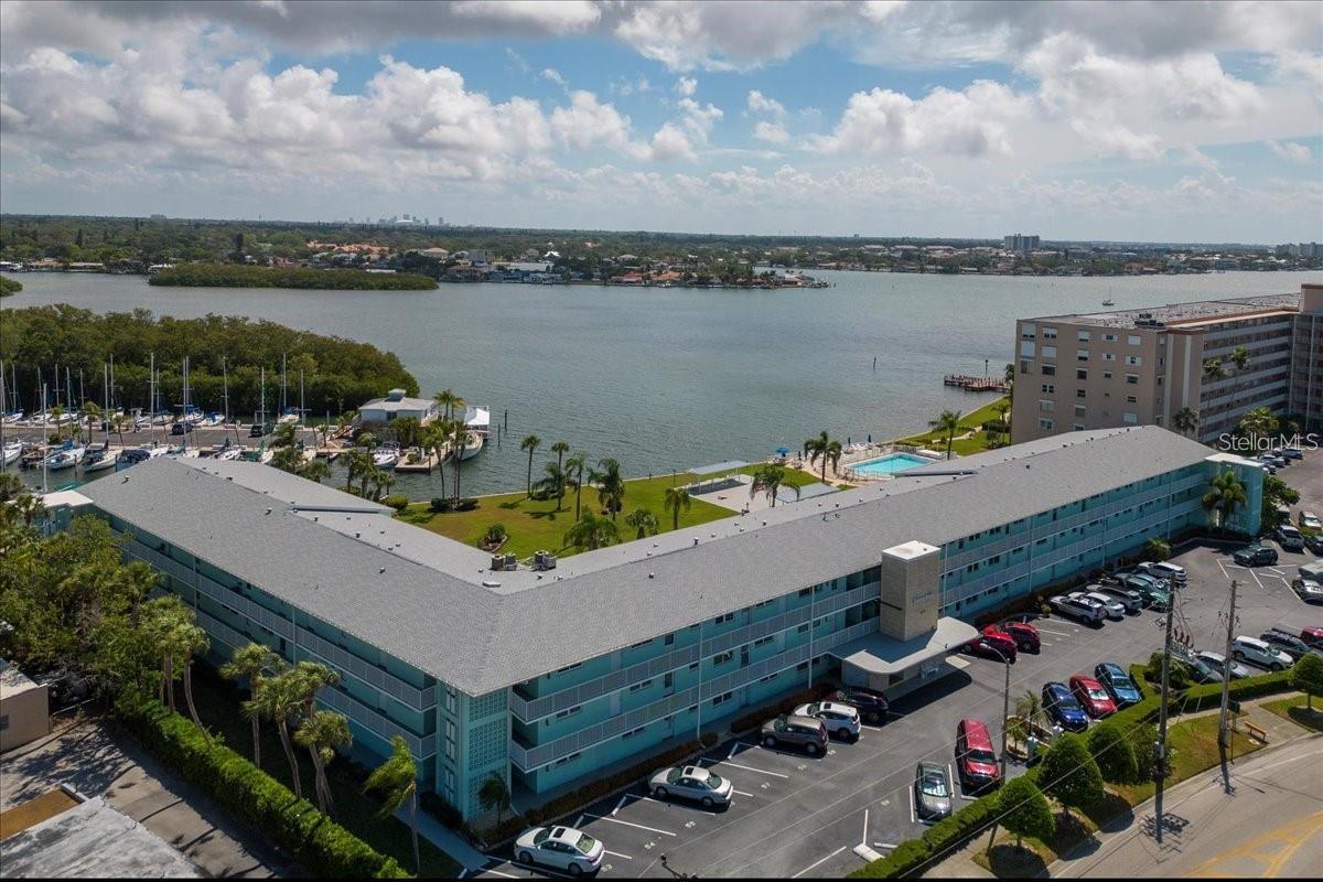SHORE VIEW BLDG - Residential