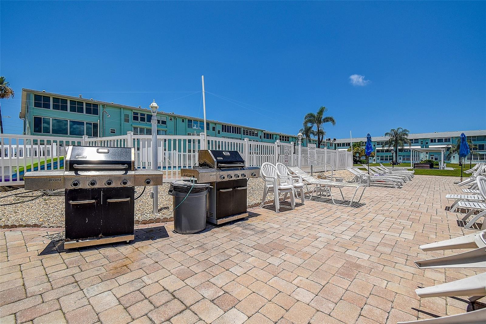 SHORE VIEW BLDG - Residential