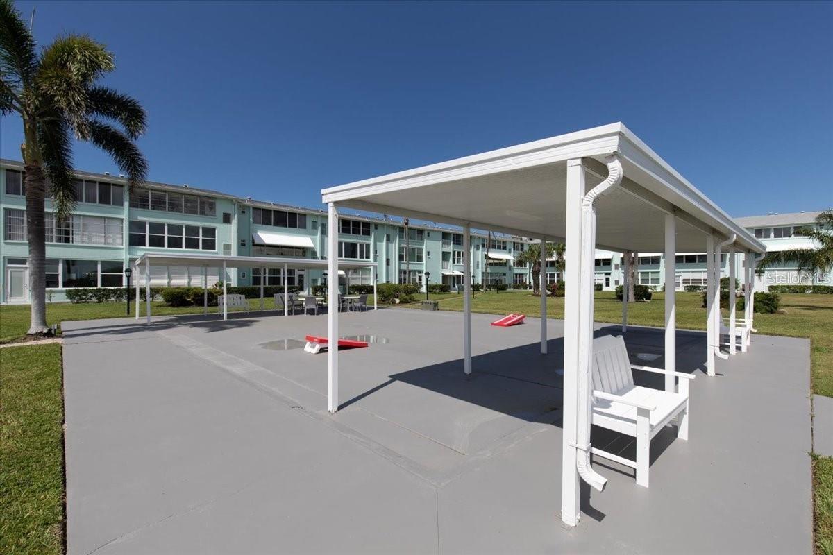 SHORE VIEW BLDG - Residential