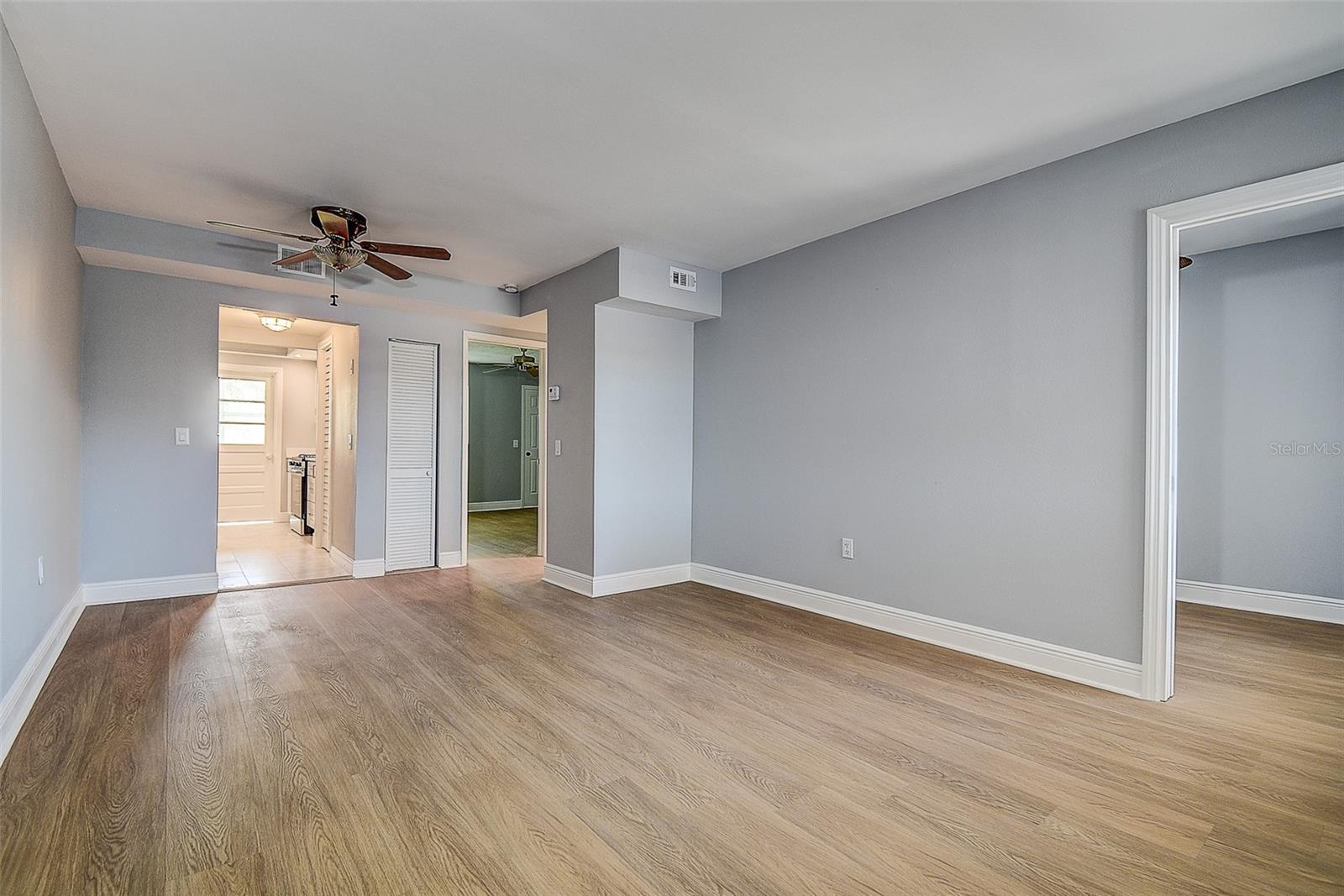 SHORE VIEW BLDG - Residential