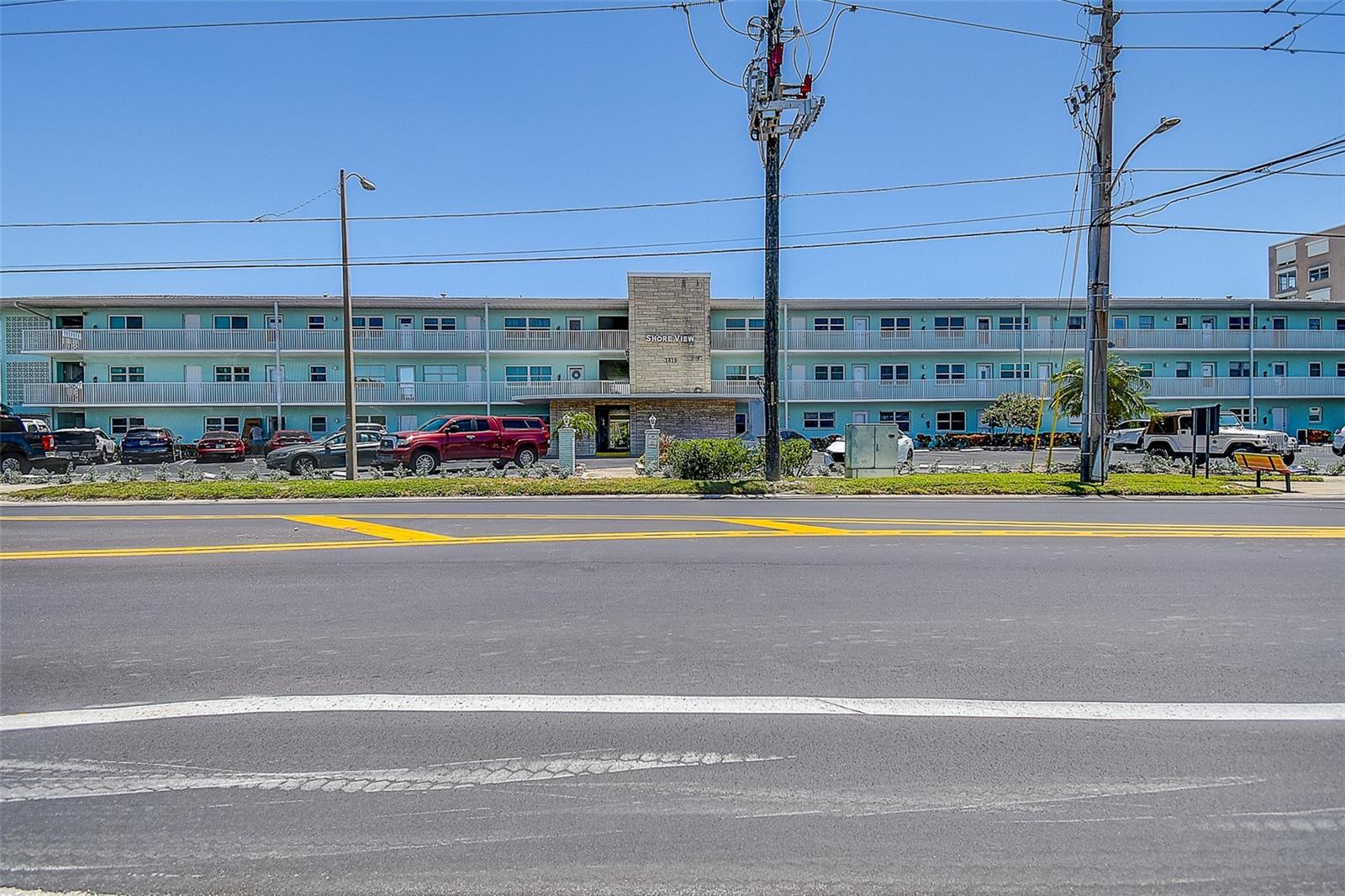 SHORE VIEW BLDG - Residential