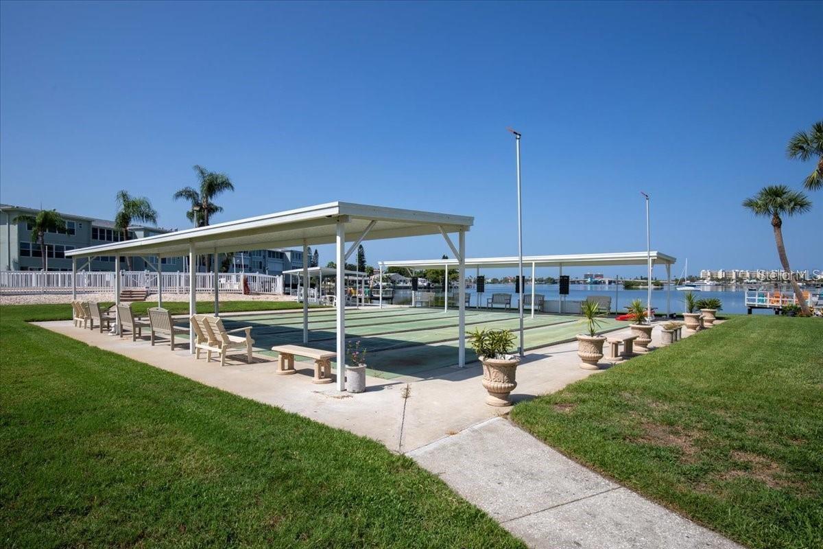 SHORE VIEW BLDG - Residential
