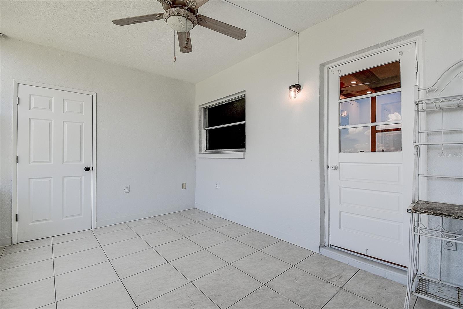 SHORE VIEW BLDG - Residential
