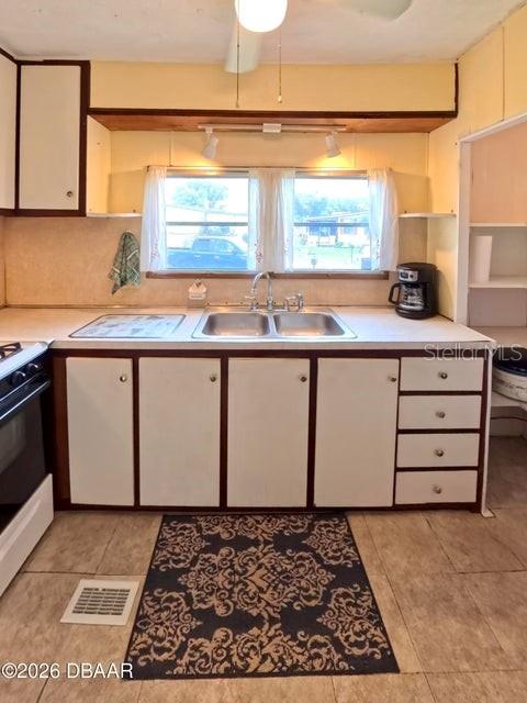 COMMONWEALTH MOBILE ESTATES ADD 01 - Residential