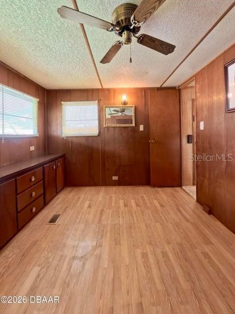 COMMONWEALTH MOBILE ESTATES ADD 01 - Residential