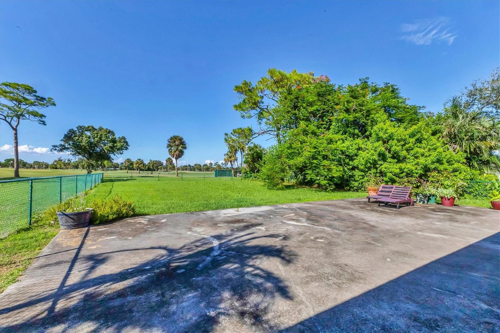 BRADENTON COUNTRY CLUB - Residential