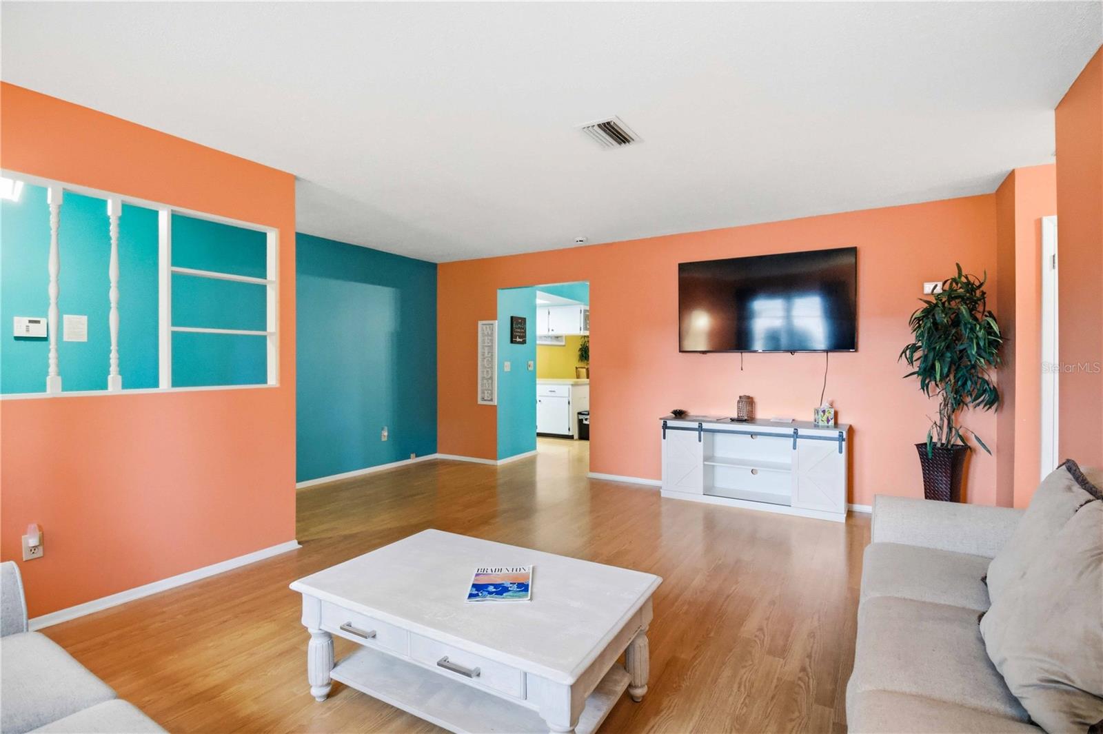 LAKE FOREST ESTATES - Residential