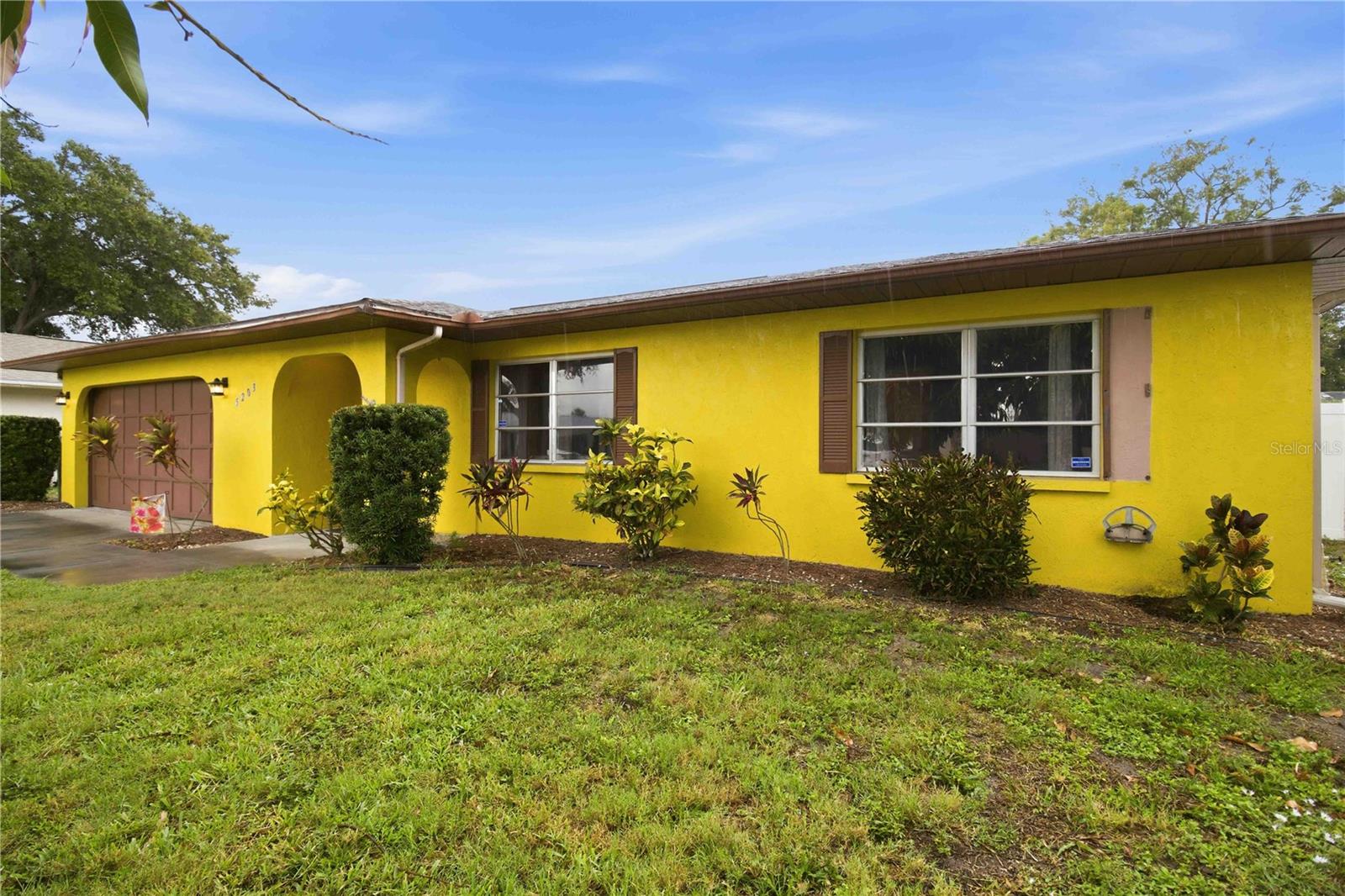 LAKE FOREST ESTATES - Residential