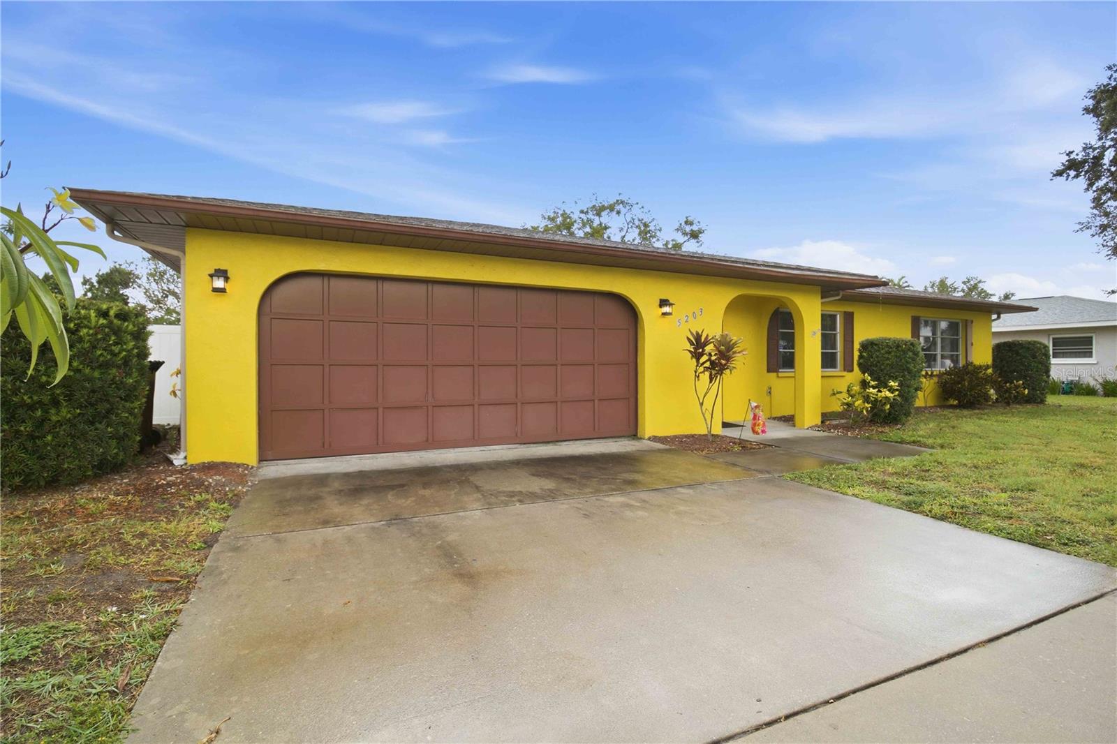 LAKE FOREST ESTATES - Residential