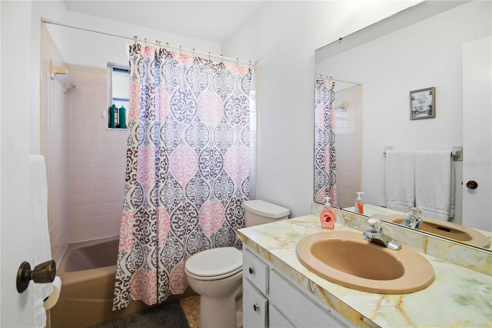 LAKE FOREST ESTATES - Residential