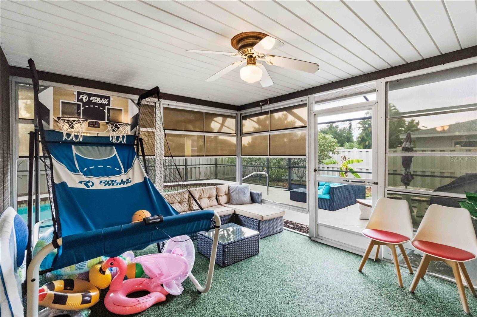 LAKE FOREST ESTATES - Residential