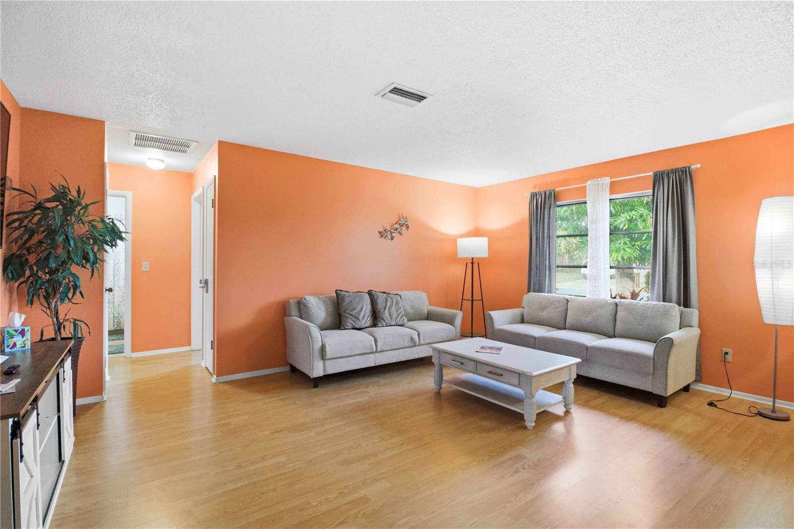 LAKE FOREST ESTATES - Residential