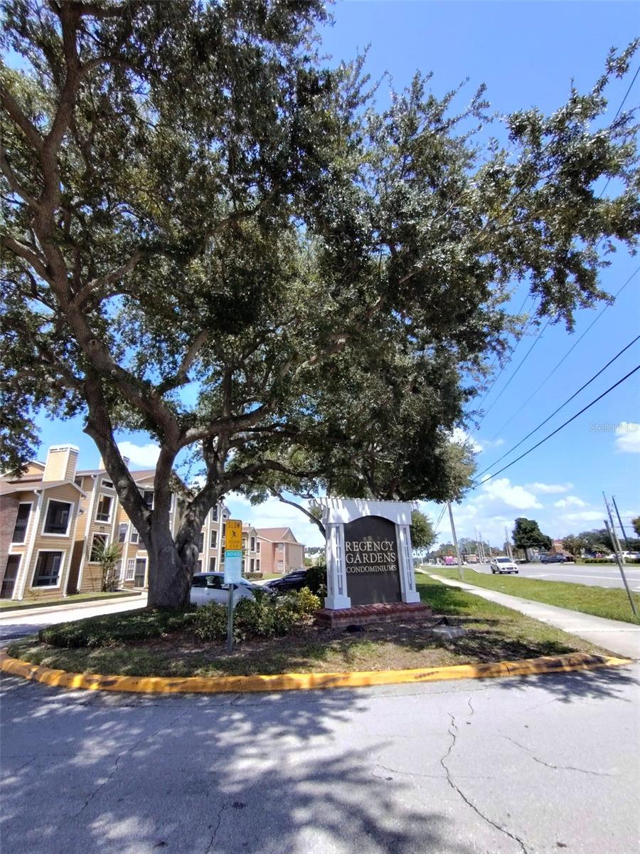 REGENCY GARDENS - Residential