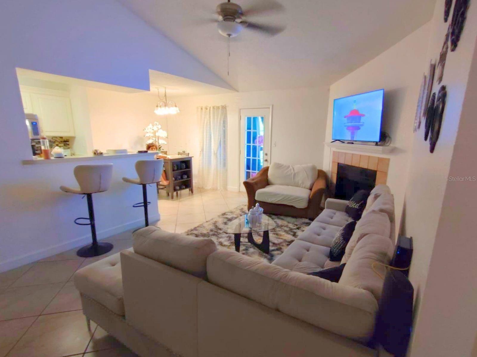 REGENCY GARDENS - Residential