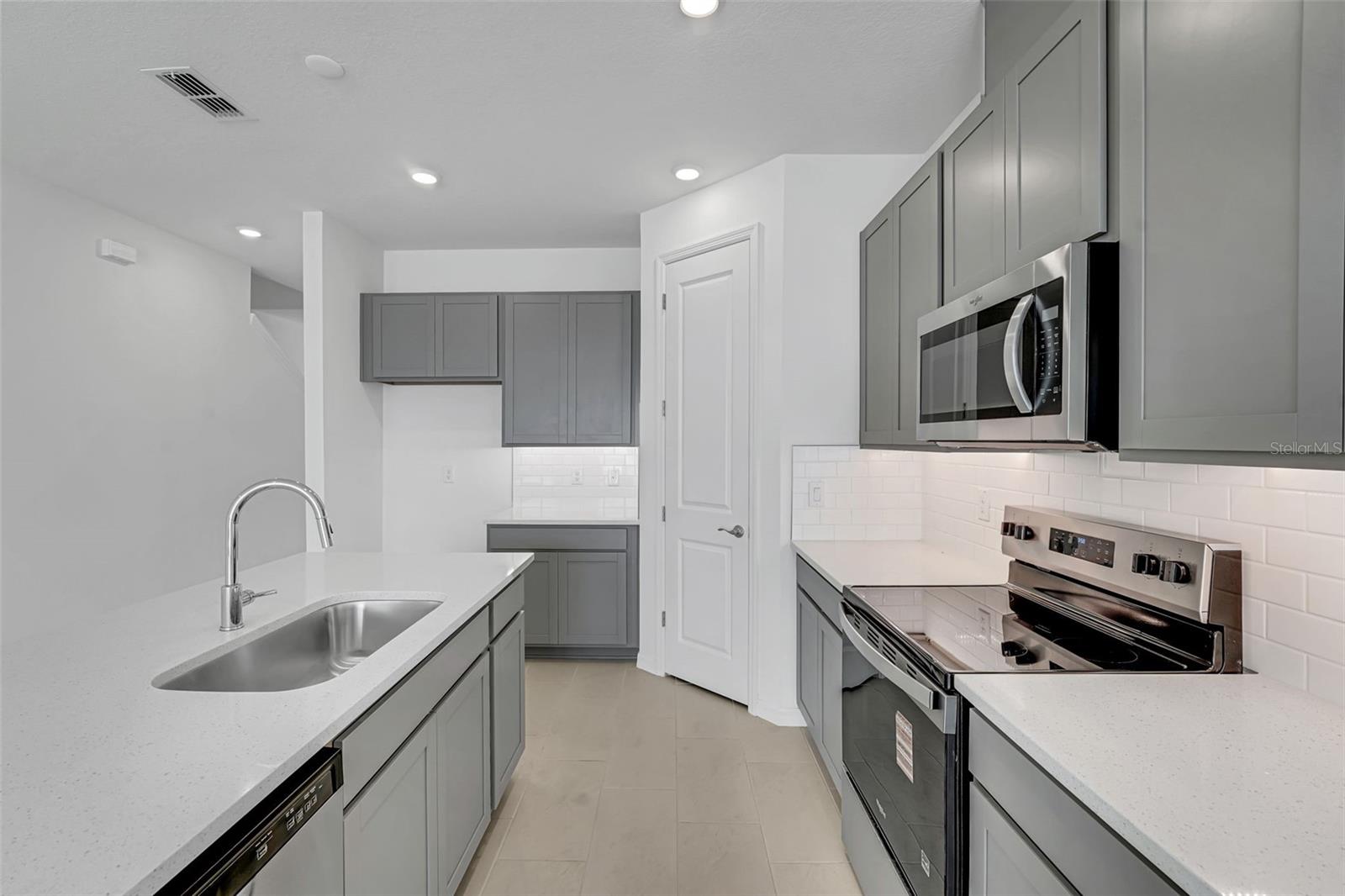 SHORES AT MIRADA - Residential