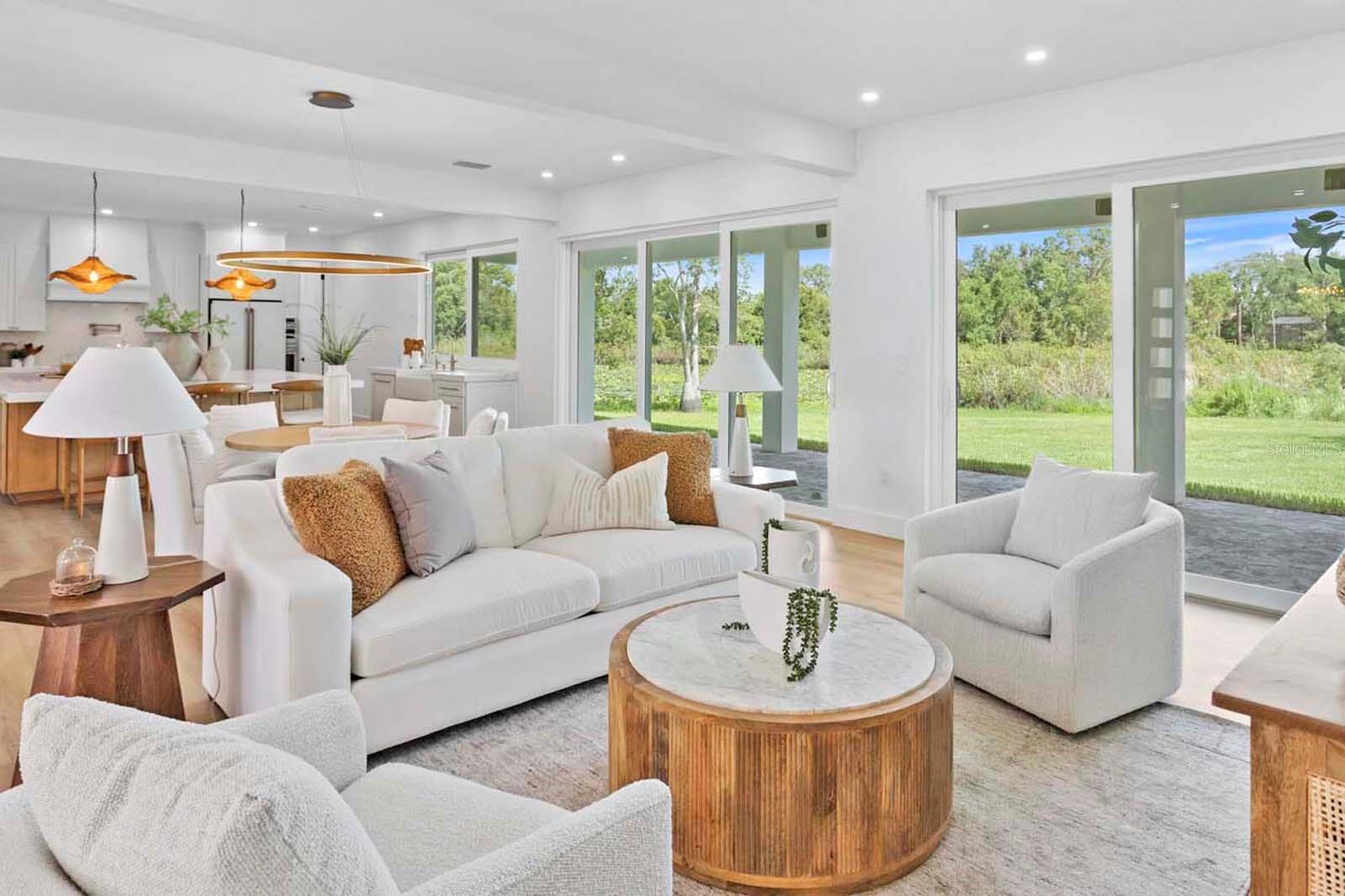 WELLINGTON MANORS - Residential