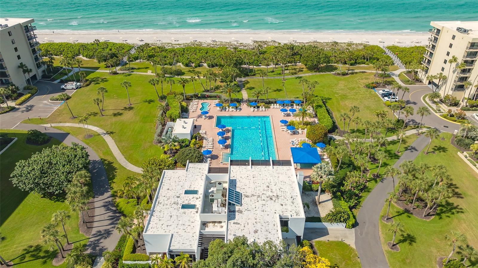 BEACHPLACE I - Residential