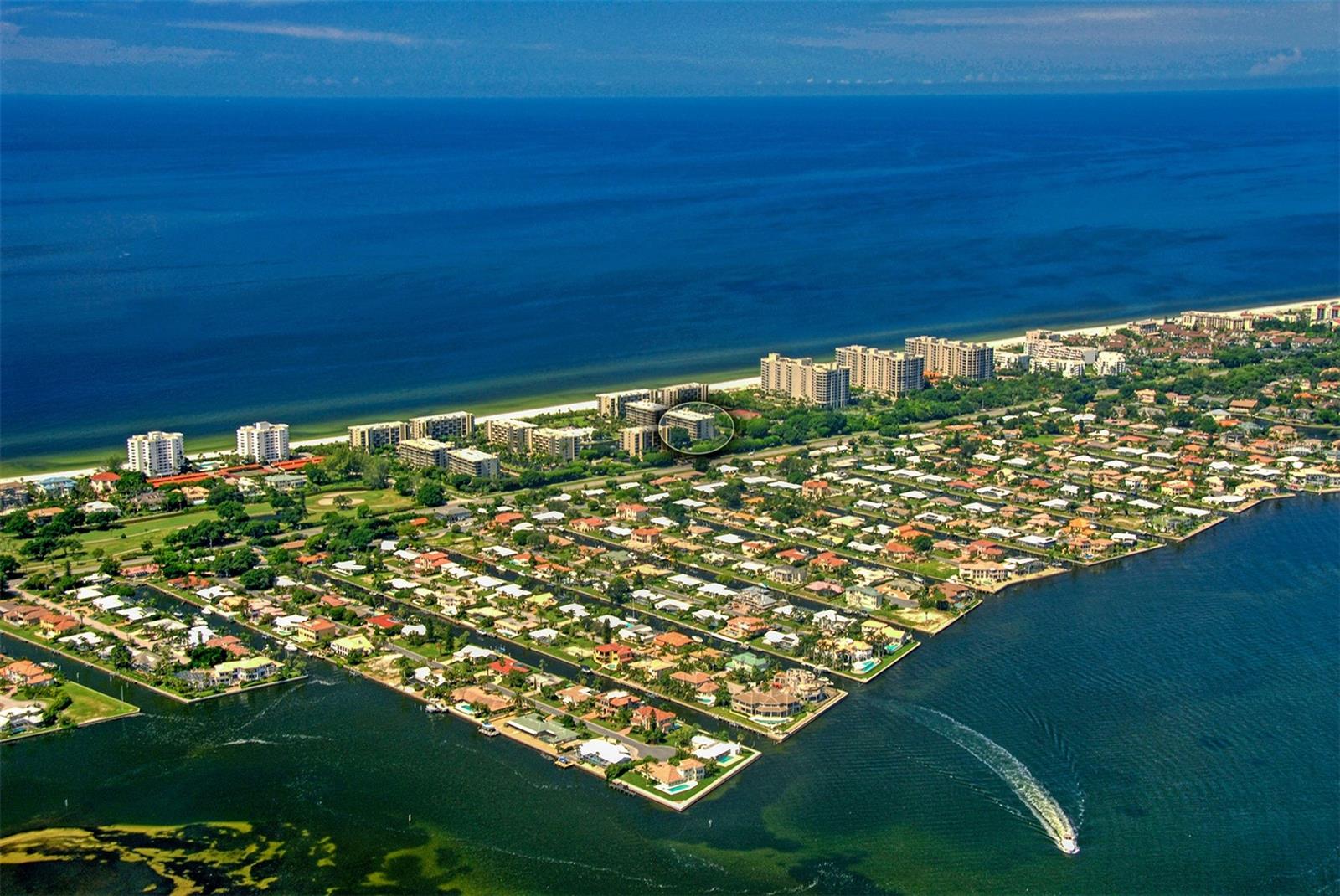 BEACHPLACE I - Residential