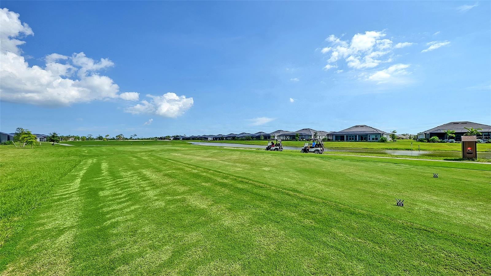 WELLEN PARK GOLF & CC - Residential Lease