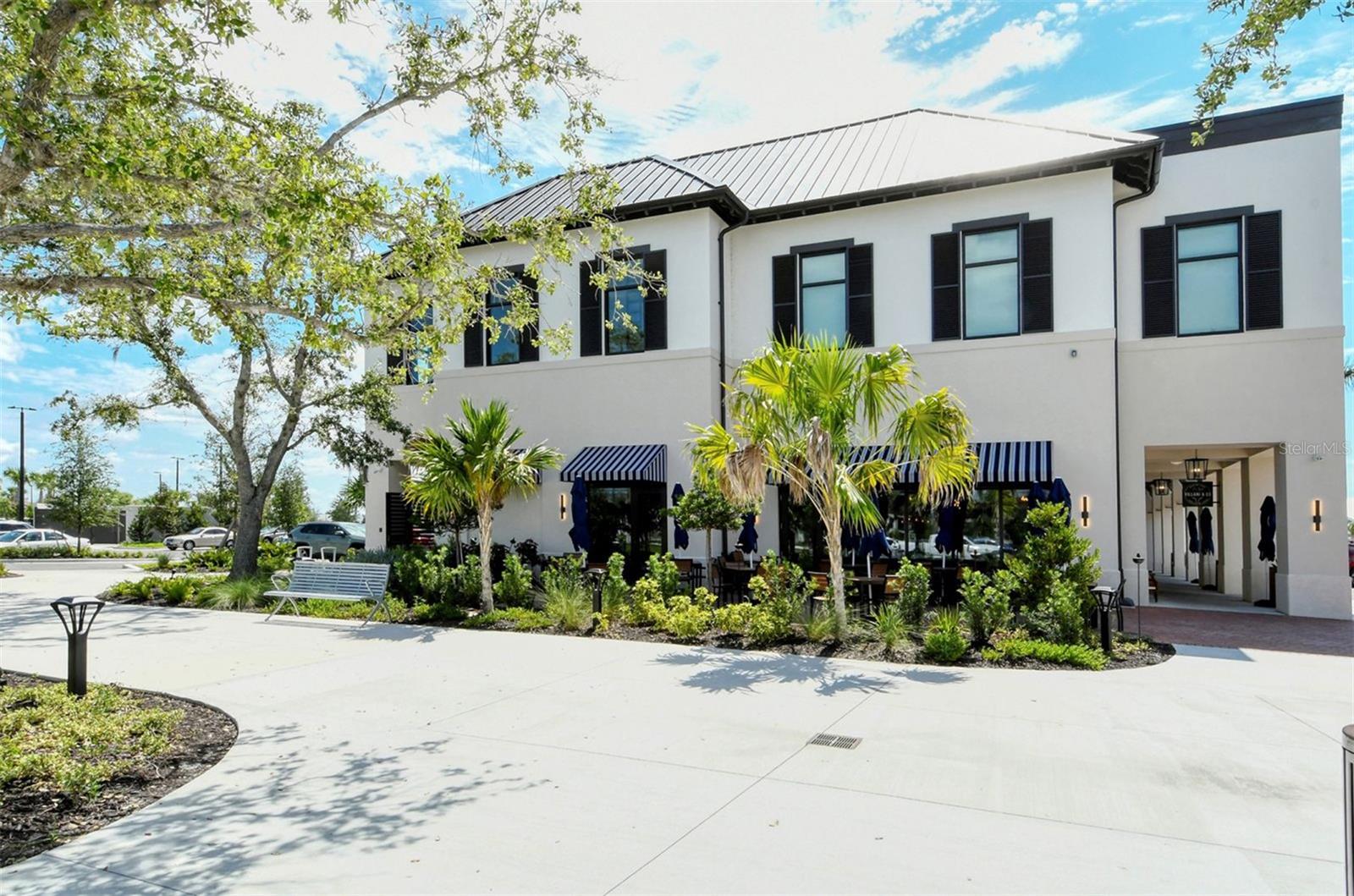 WELLEN PARK GOLF & CC - Residential Lease