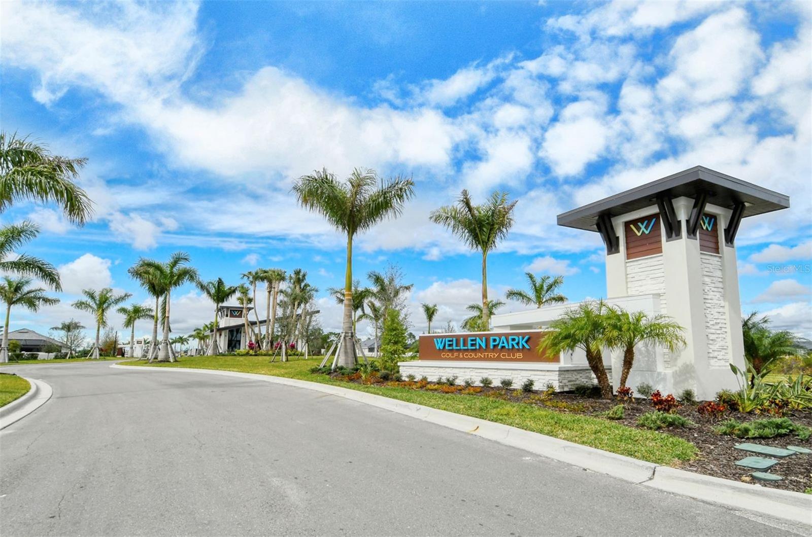 WELLEN PARK GOLF & CC - Residential Lease