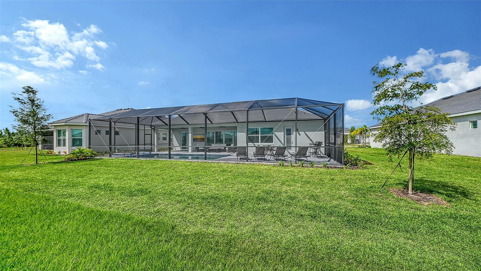 WELLEN PARK GOLF & CC - Residential Lease