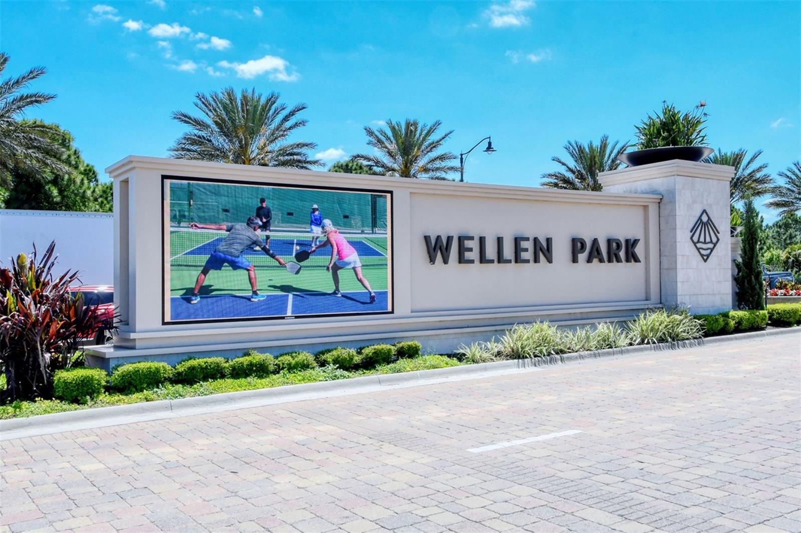 WELLEN PARK GOLF & CC - Residential Lease