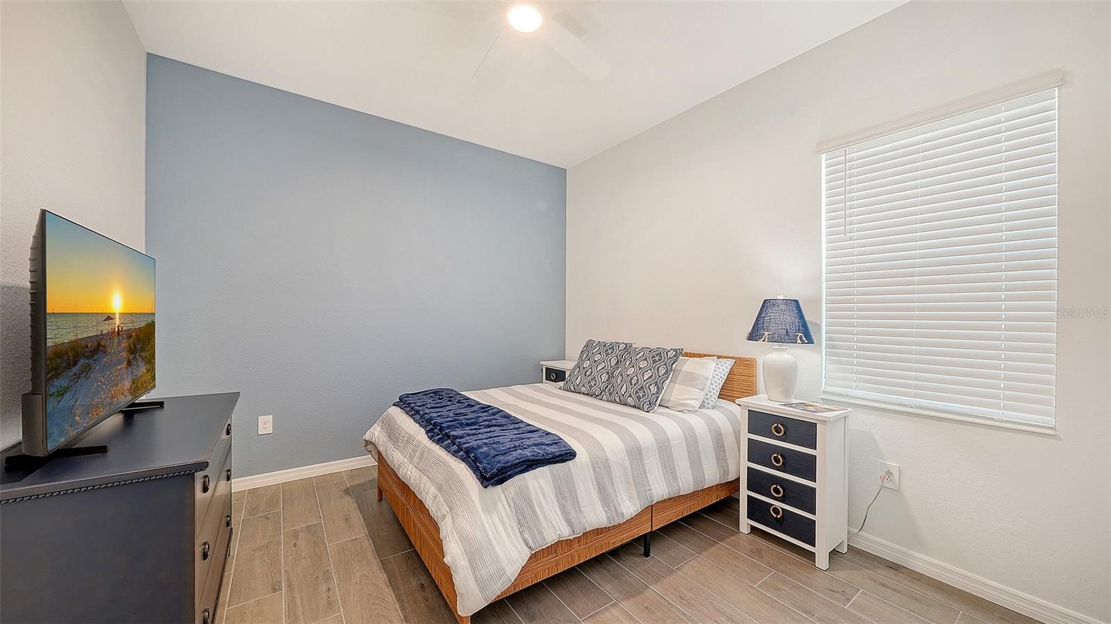 WELLEN PARK GOLF & CC - Residential Lease