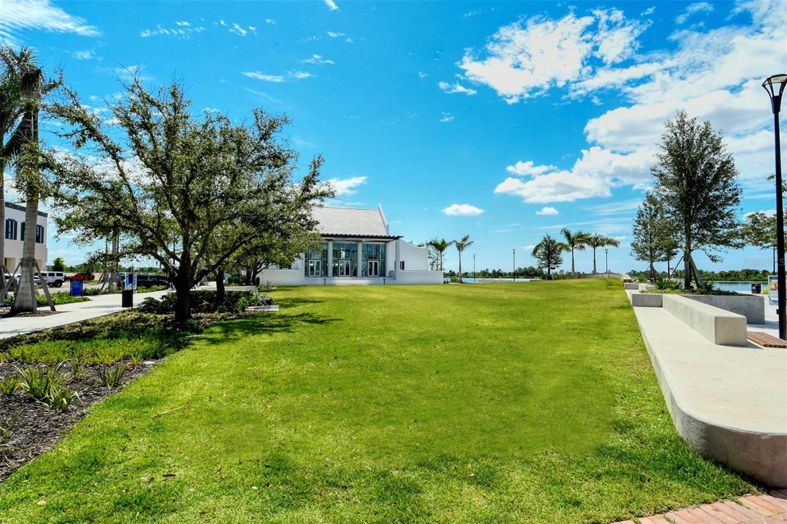 WELLEN PARK GOLF & CC - Residential Lease