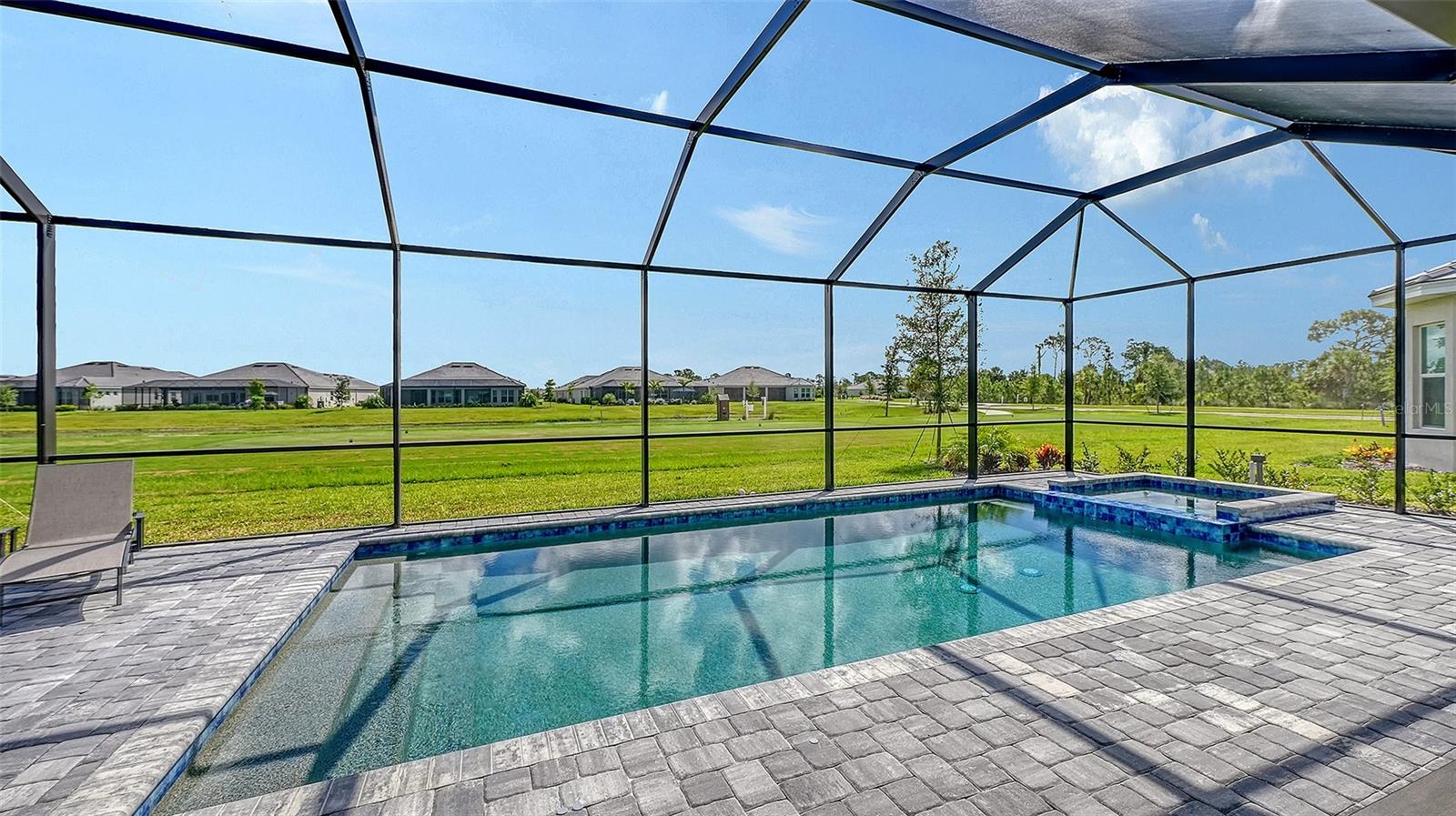 WELLEN PARK GOLF & CC - Residential Lease