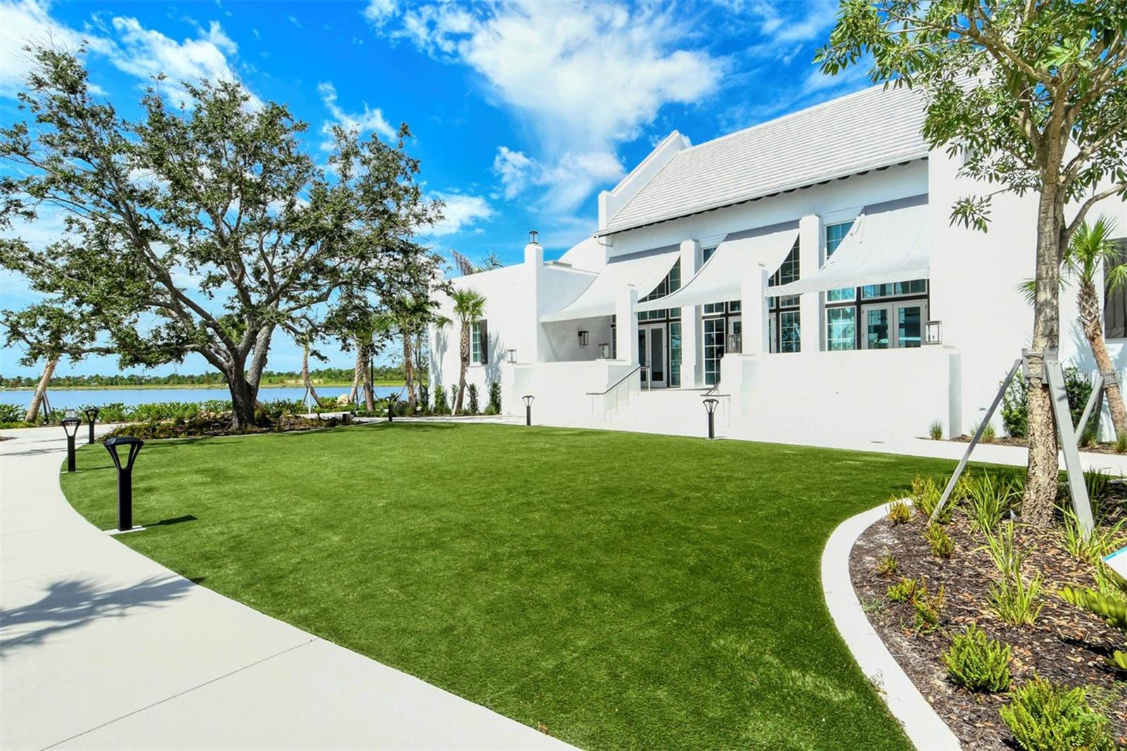 WELLEN PARK GOLF & CC - Residential Lease