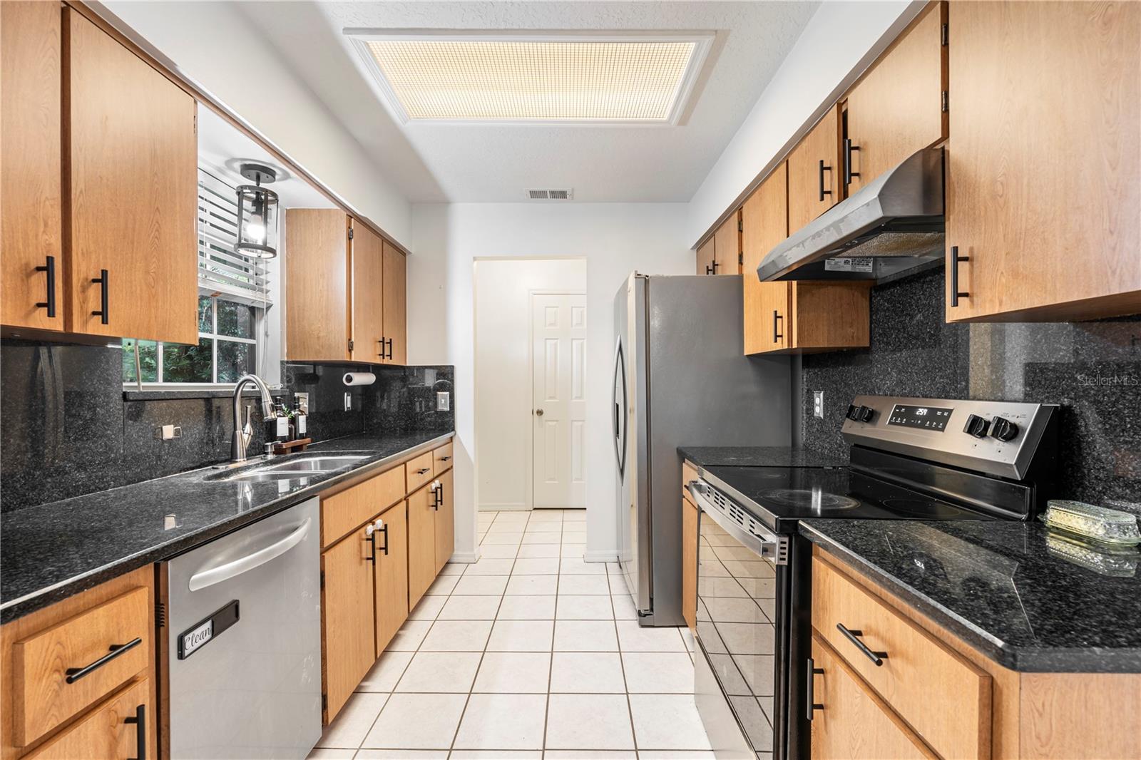MOUNT PLYMOUTH - Residential