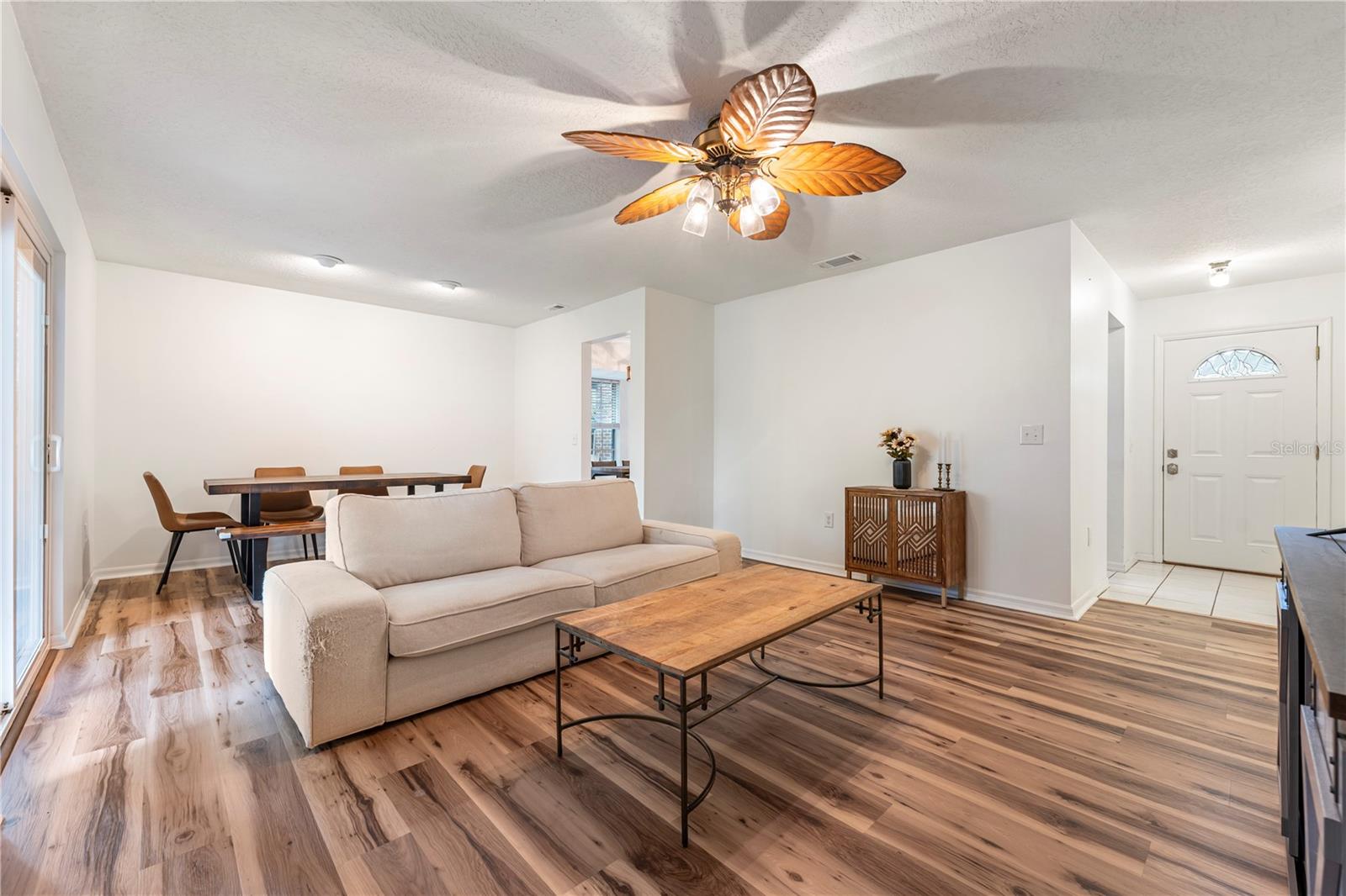 MOUNT PLYMOUTH - Residential