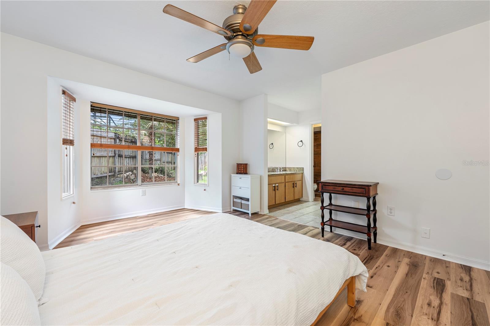 MOUNT PLYMOUTH - Residential