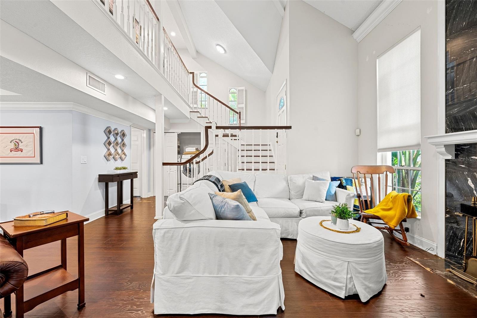 LAKEPOINTE VILLAS - Residential