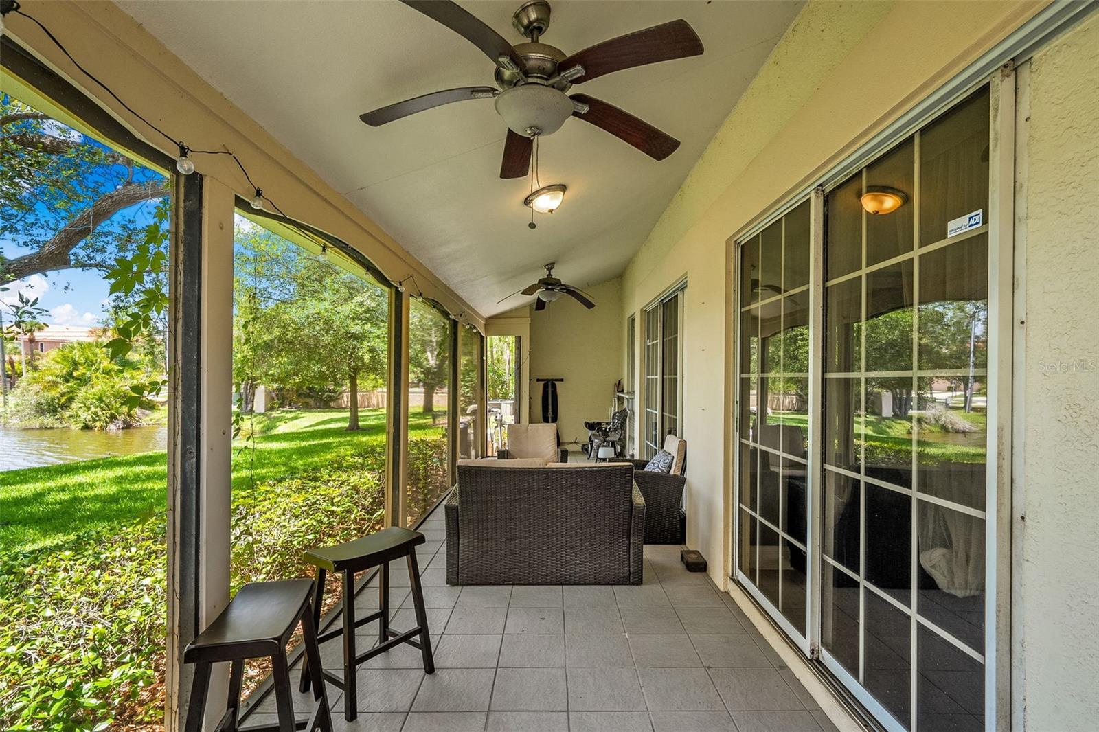 LAKEPOINTE VILLAS - Residential