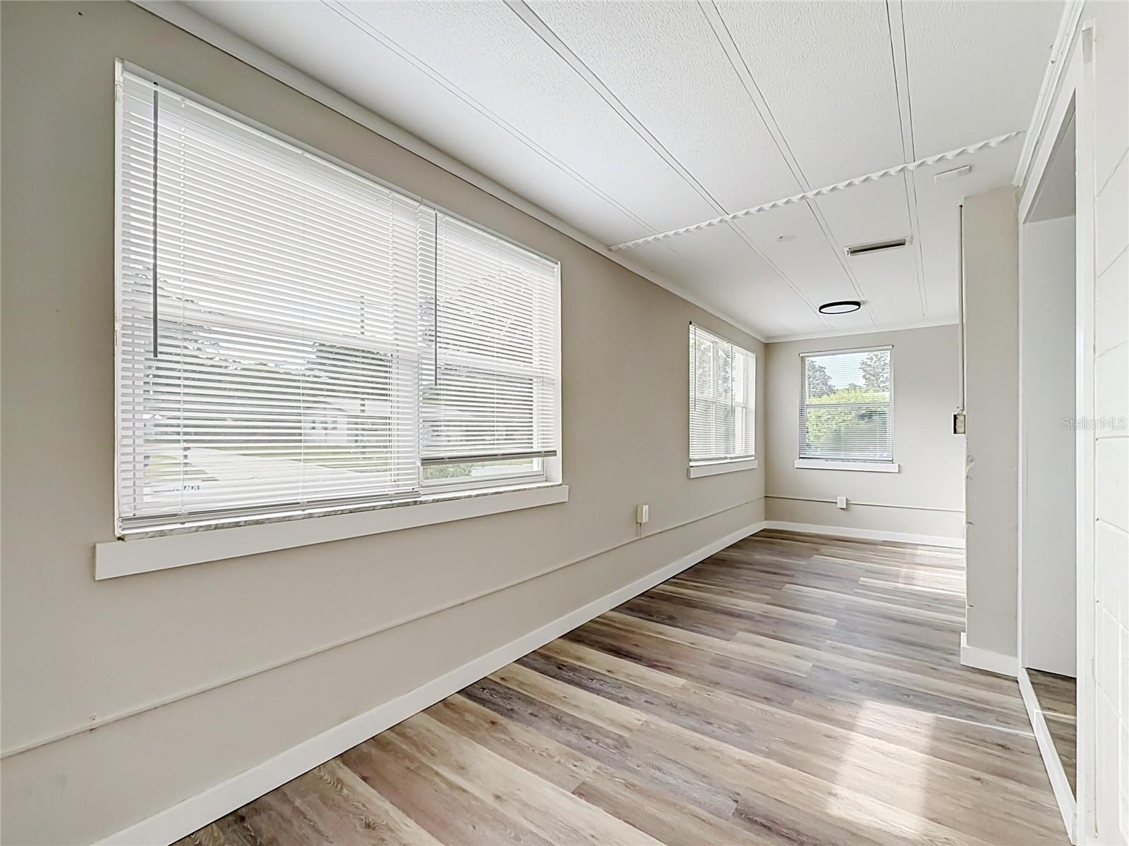 RICHMOND HEIGHTS - Residential