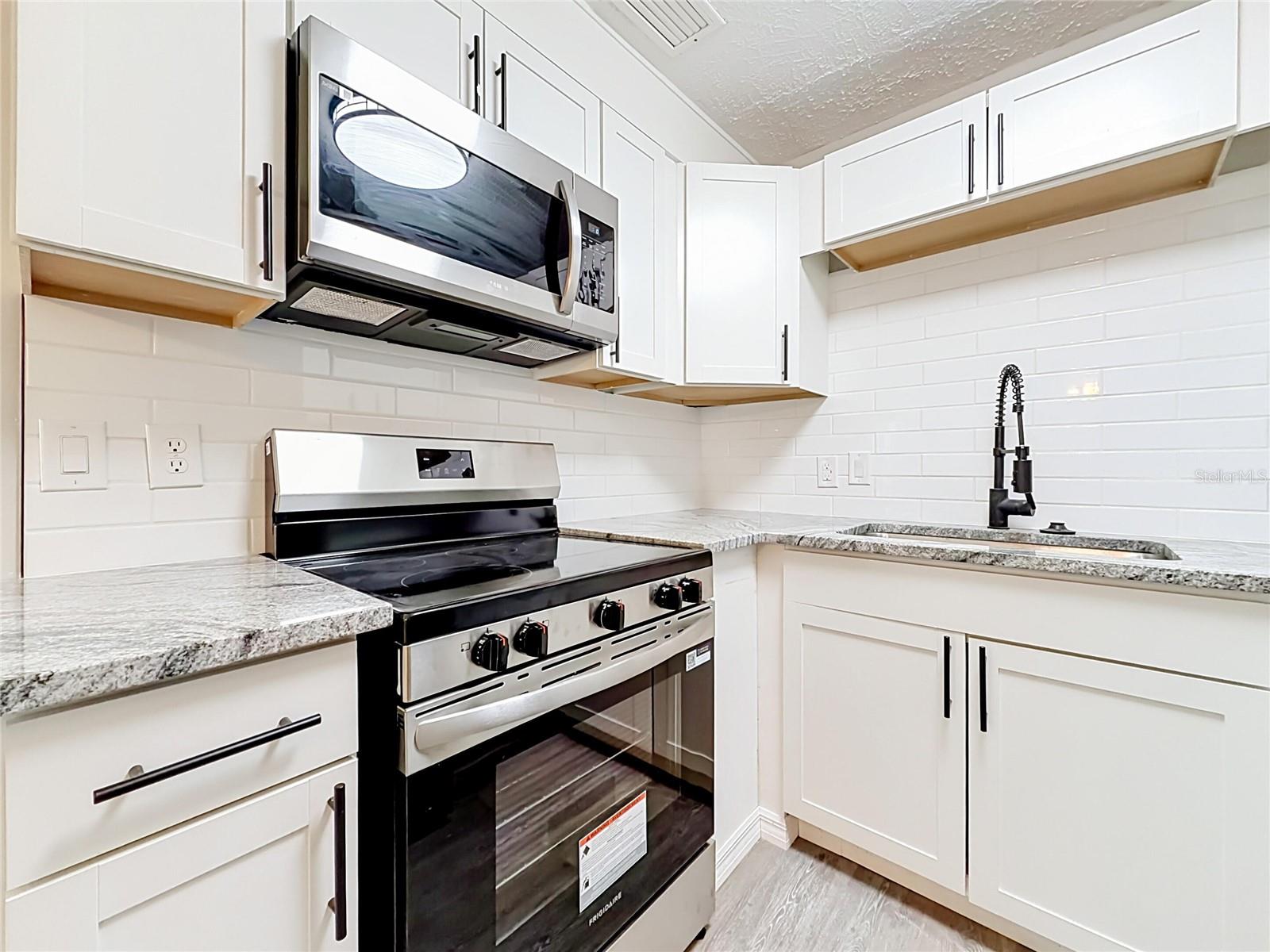 RICHMOND HEIGHTS - Residential