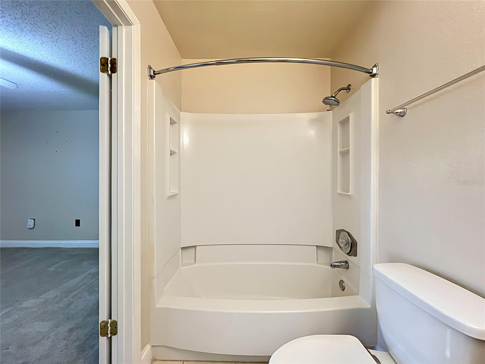 LANDING A CONDO - Residential