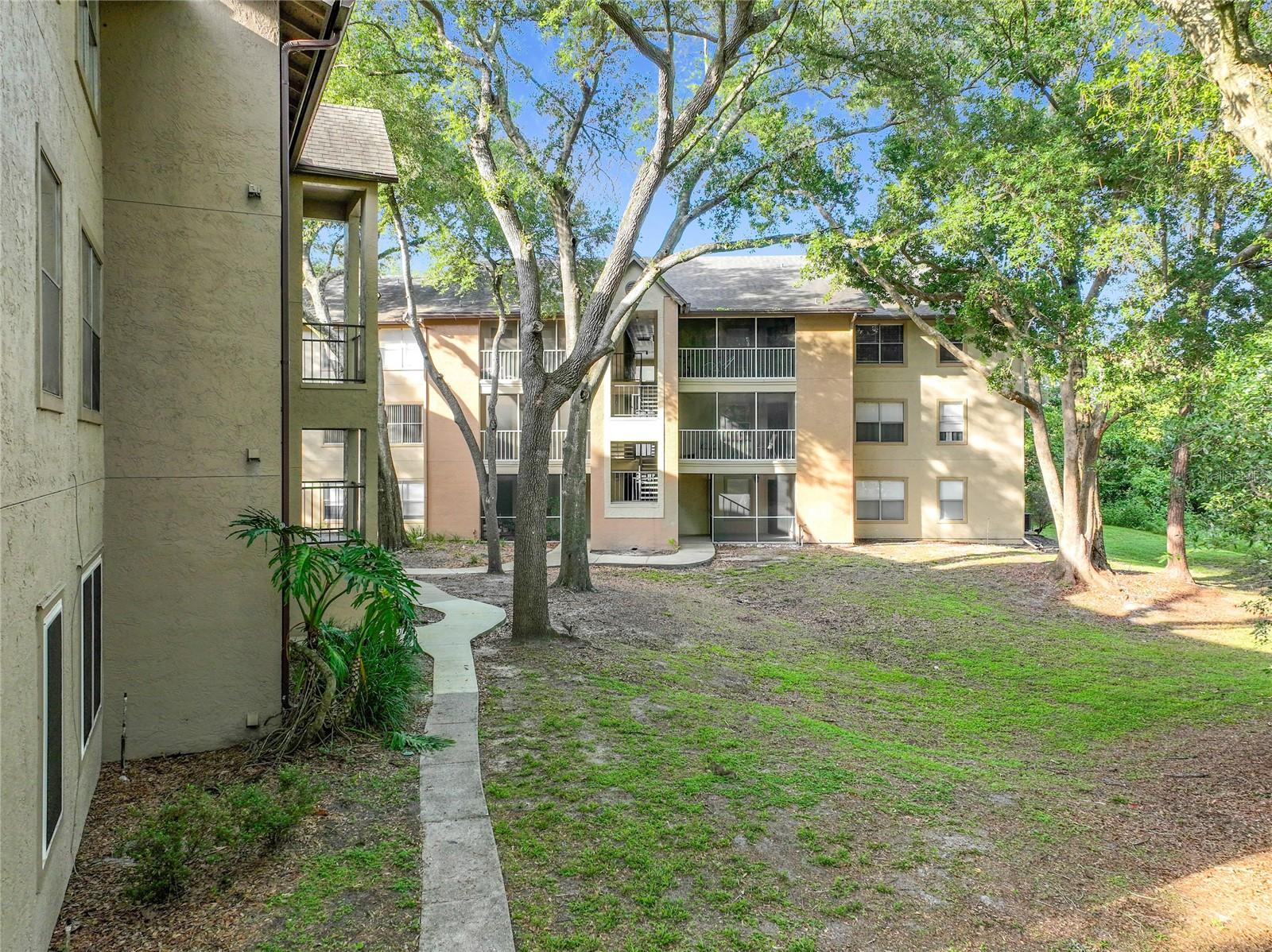LANDING A CONDO - Residential