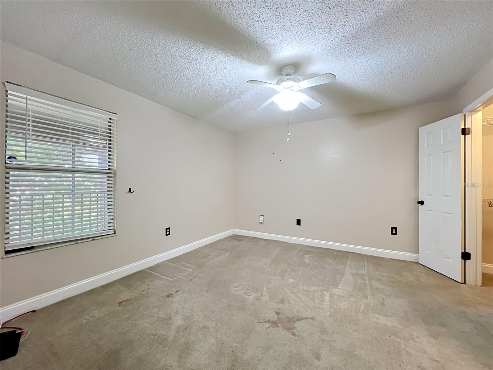LANDING A CONDO - Residential